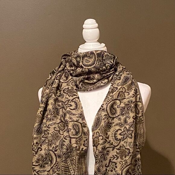 Paisley Pashmina Fringe 72” Long  27” Wide Scarf - Picture 4 of 7